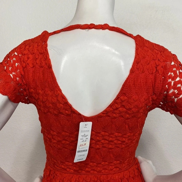 Bebe "NEW" Sheer Romantic Red Lace Bohemian Maxi Dress Size 0 - Picture 5 of 11